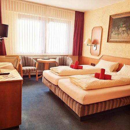 Hotel-Barbarossa-Garni Bei Hanau Rodenbach  Luaran gambar