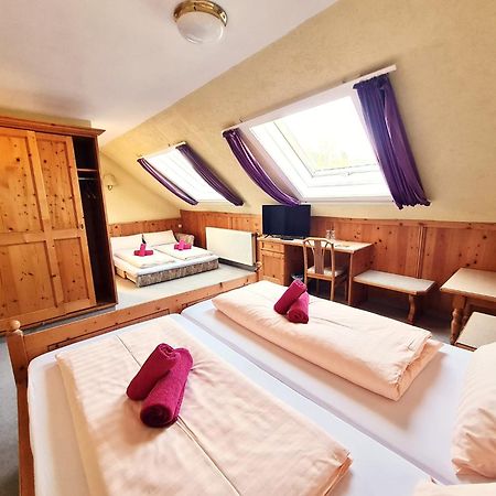 Hotel-Barbarossa-Garni Bei Hanau Rodenbach  Luaran gambar