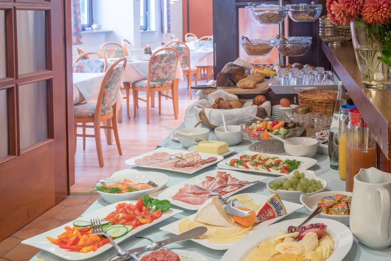Hotel-Barbarossa-Garni Bei Hanau Rodenbach  Luaran gambar